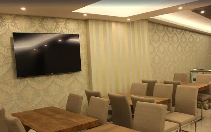 Hotel Milano &